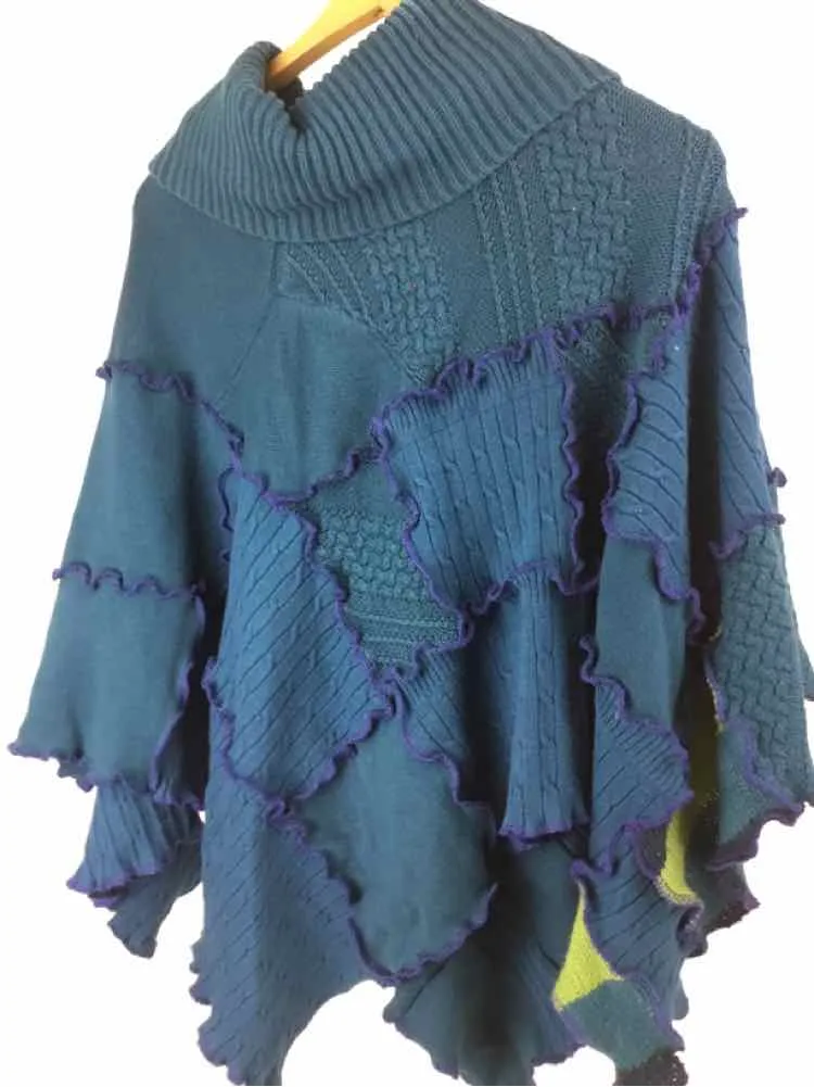 BrisingDesigns Size One Size Teal NWT Recycled Textiles Poncho