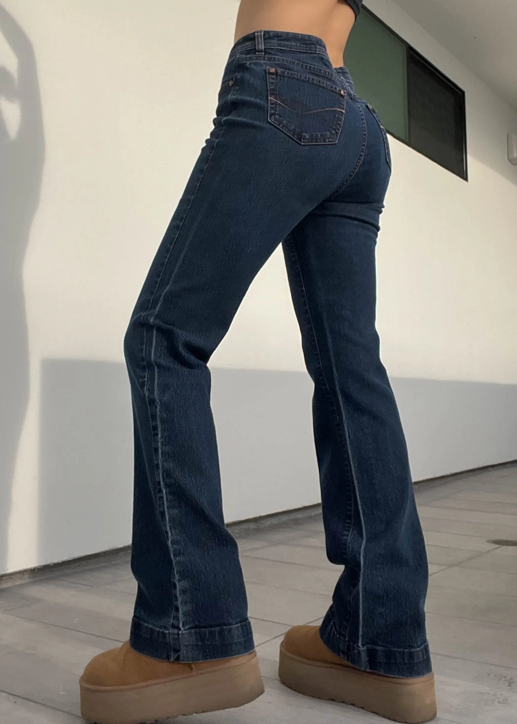 Dark Wash Y2k Flared Jeans (M)