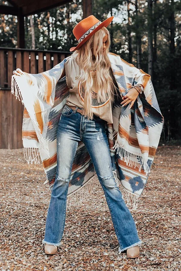 Escape To The Mountains Poncho In Blue