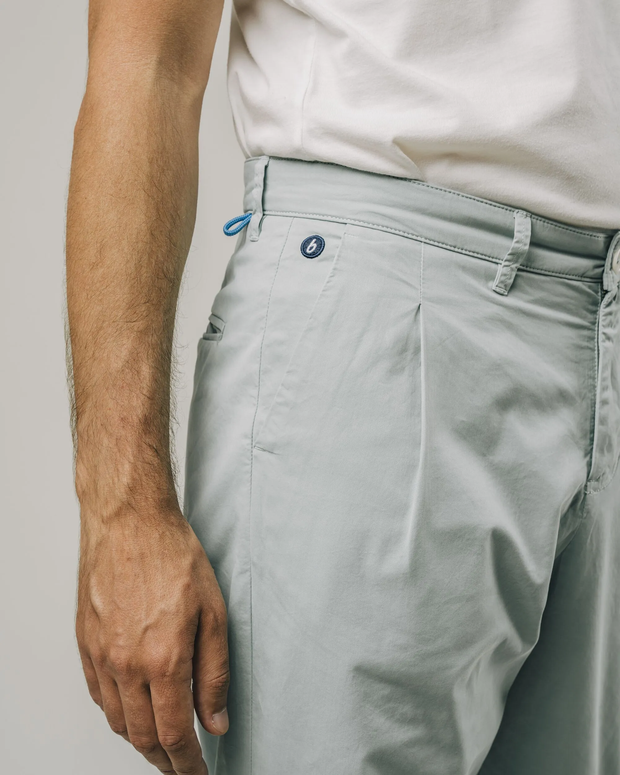 Pleated Chino Mist