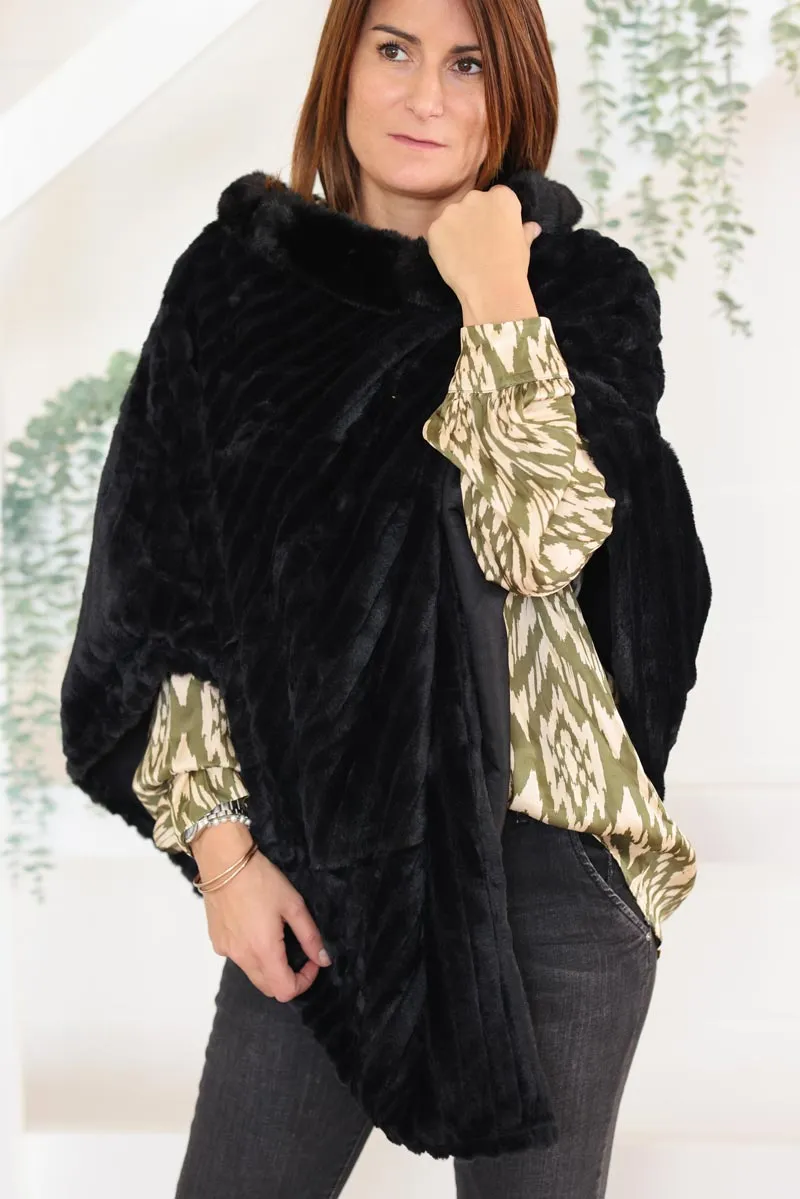 Poncho fausse fourrure noir