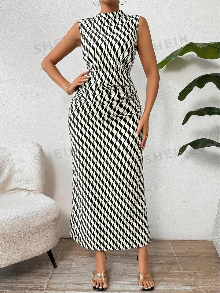 Stand collar wave striped sleeveless dress in multi